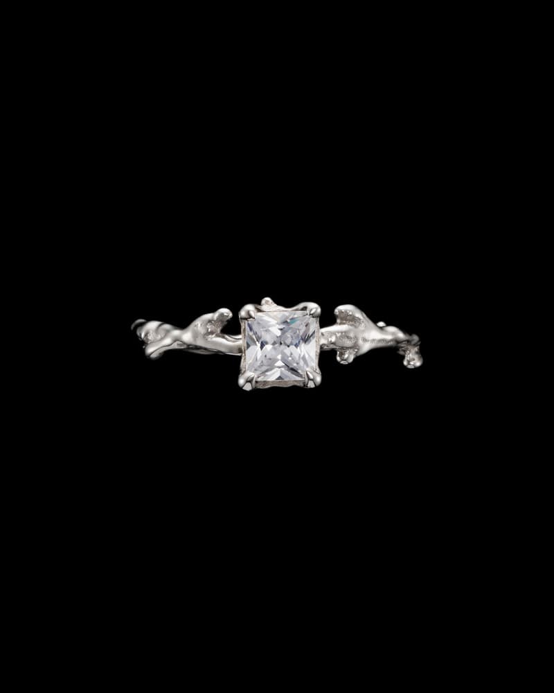 18K White Gold - G/VS Diamond